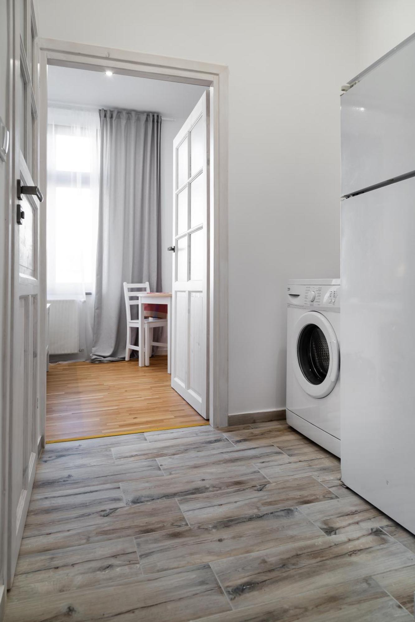 Househost Starowislna 75-2 Kraków